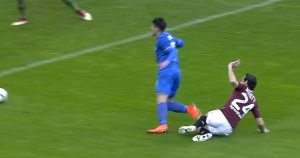 Torino, rigore revocato Simeone Moretti settimo minuto 2